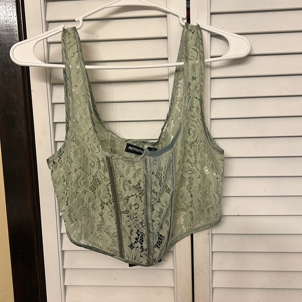 Crop top